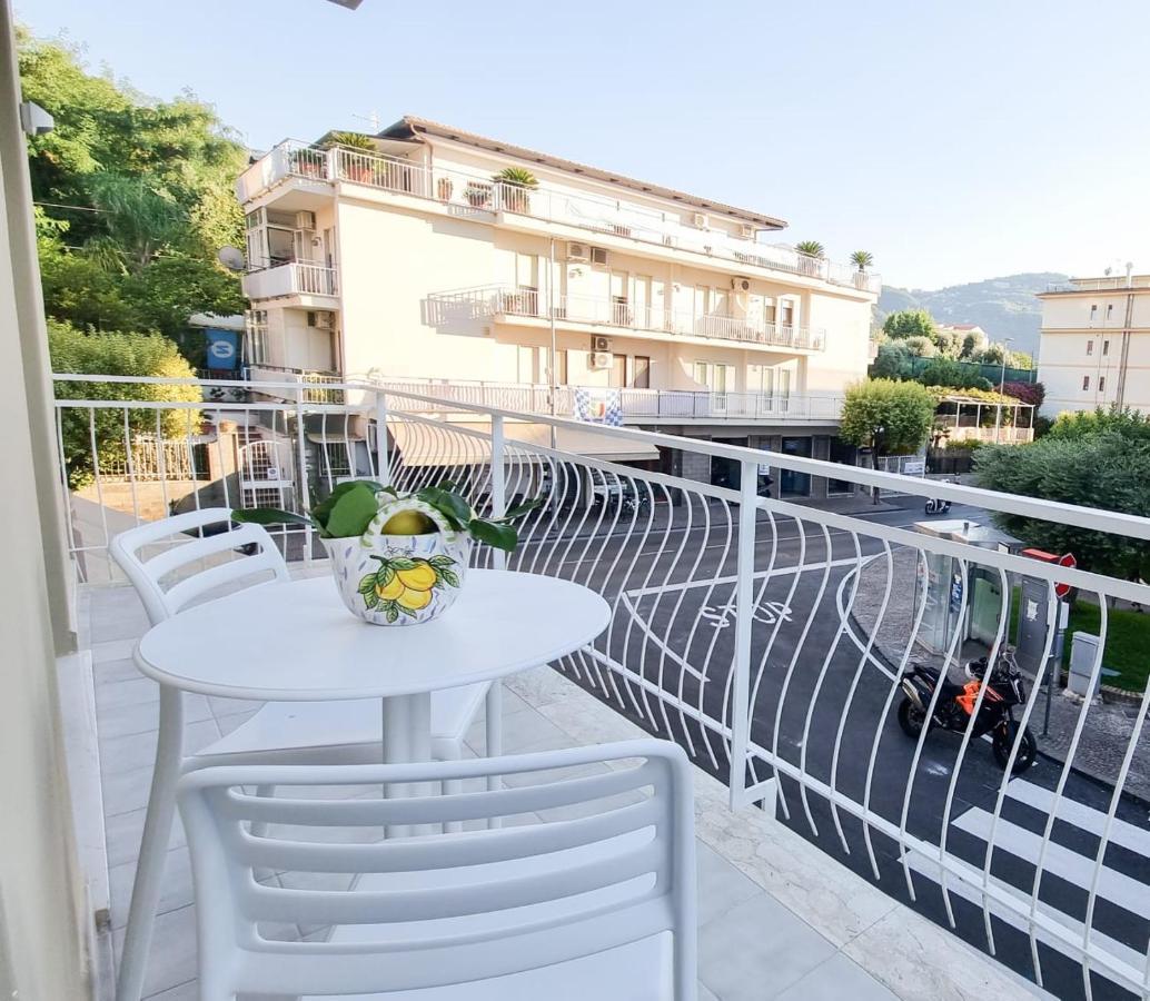 Palazzo Mauro Sorrento Luxury Rooms Esterno foto